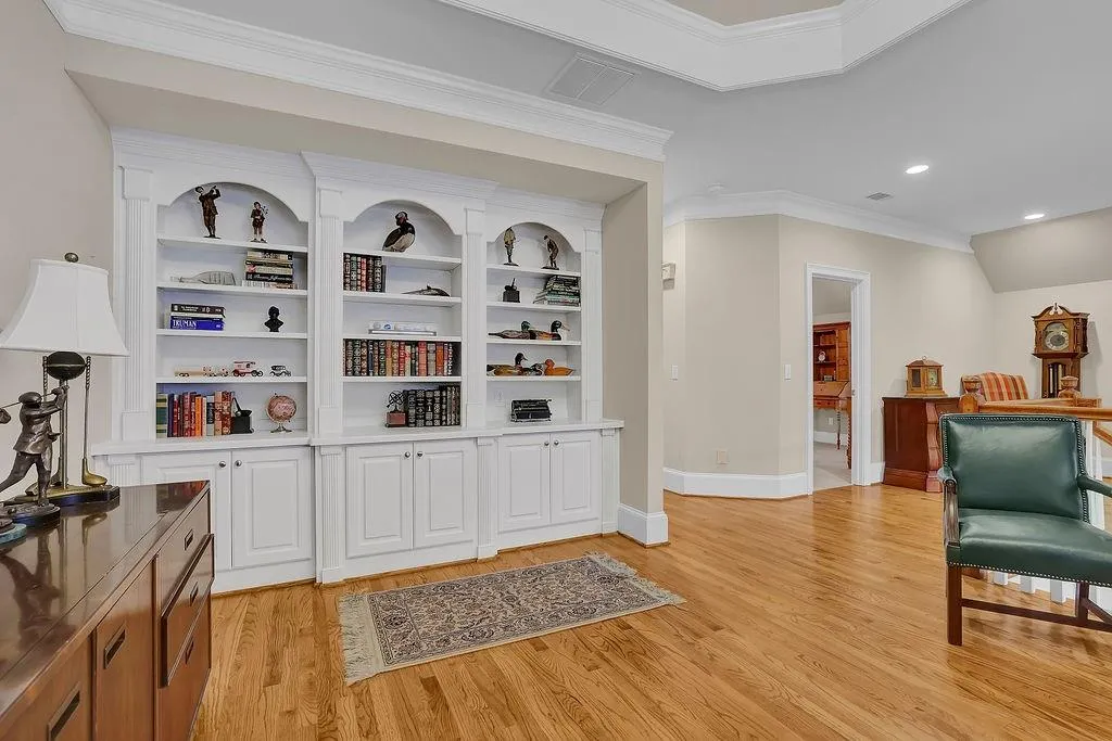 515 Glengate Cove, Sandy Springs, Georgia 30328, 5 Bedrooms Bedrooms, ,5 BathroomsBathrooms,Residential,Sold,515 Glengate Cove,7154415