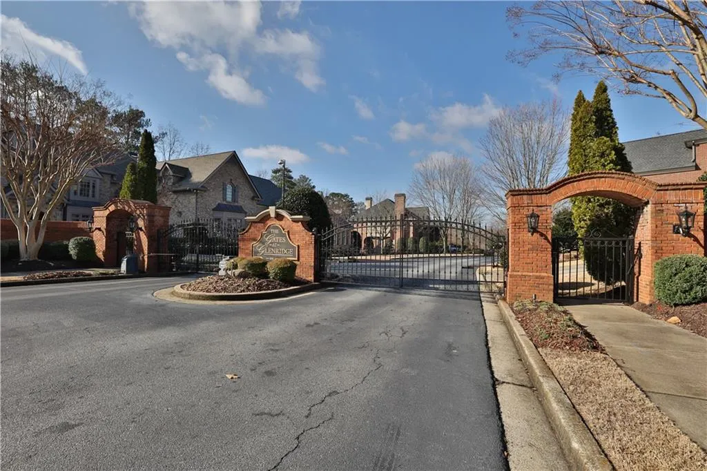 515 Glengate Cove, Sandy Springs, Georgia 30328, 5 Bedrooms Bedrooms, ,5 BathroomsBathrooms,Residential,Sold,515 Glengate Cove,7154415