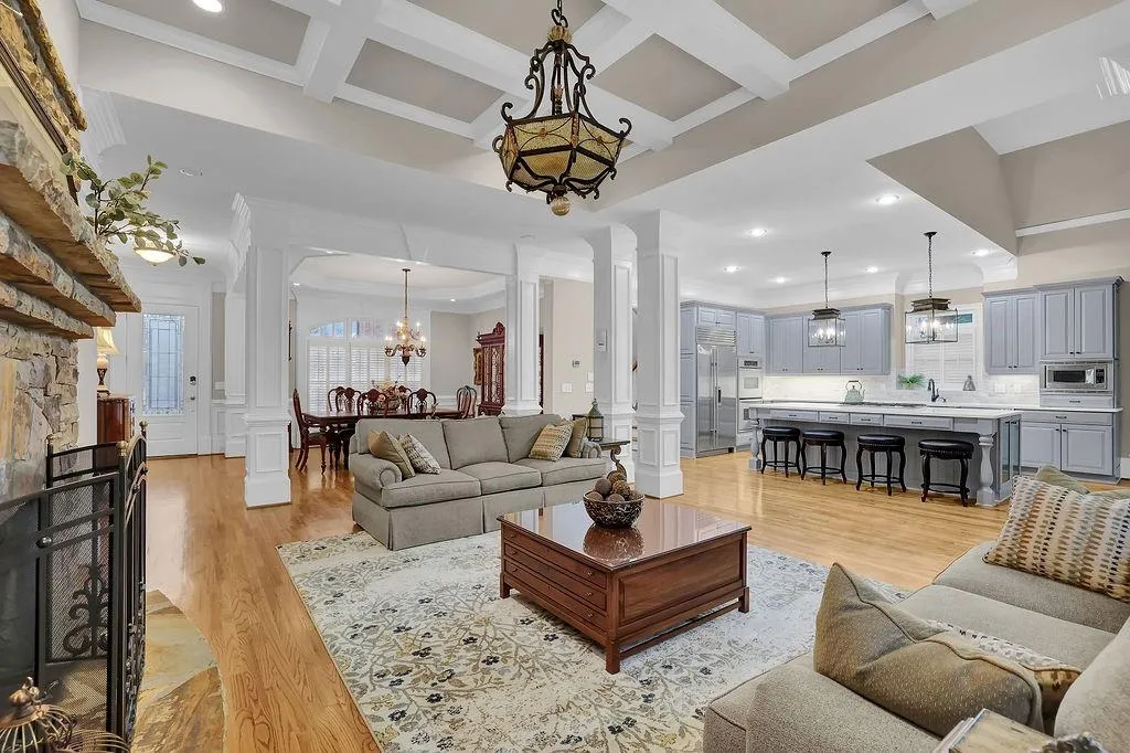 515 Glengate Cove, Sandy Springs, Georgia 30328, 5 Bedrooms Bedrooms, ,5 BathroomsBathrooms,Residential,Sold,515 Glengate Cove,7154415