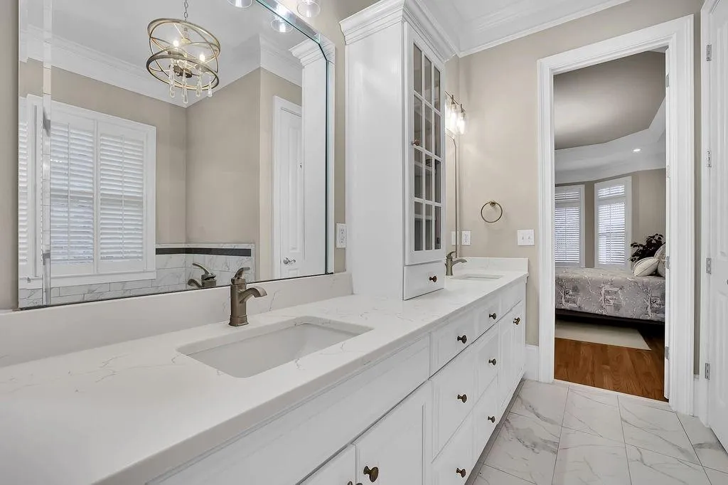 515 Glengate Cove, Sandy Springs, Georgia 30328, 5 Bedrooms Bedrooms, ,5 BathroomsBathrooms,Residential,Sold,515 Glengate Cove,7154415