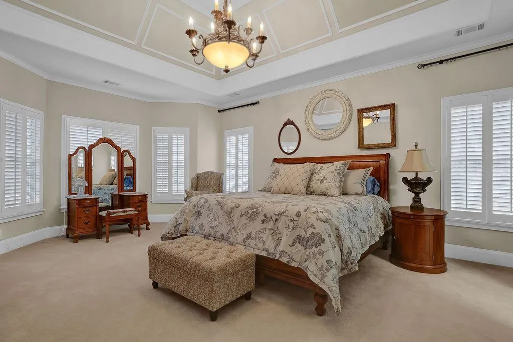 515 Glengate Cove, Sandy Springs, Georgia 30328, 5 Bedrooms Bedrooms, ,5 BathroomsBathrooms,Residential,Sold,515 Glengate Cove,7154415