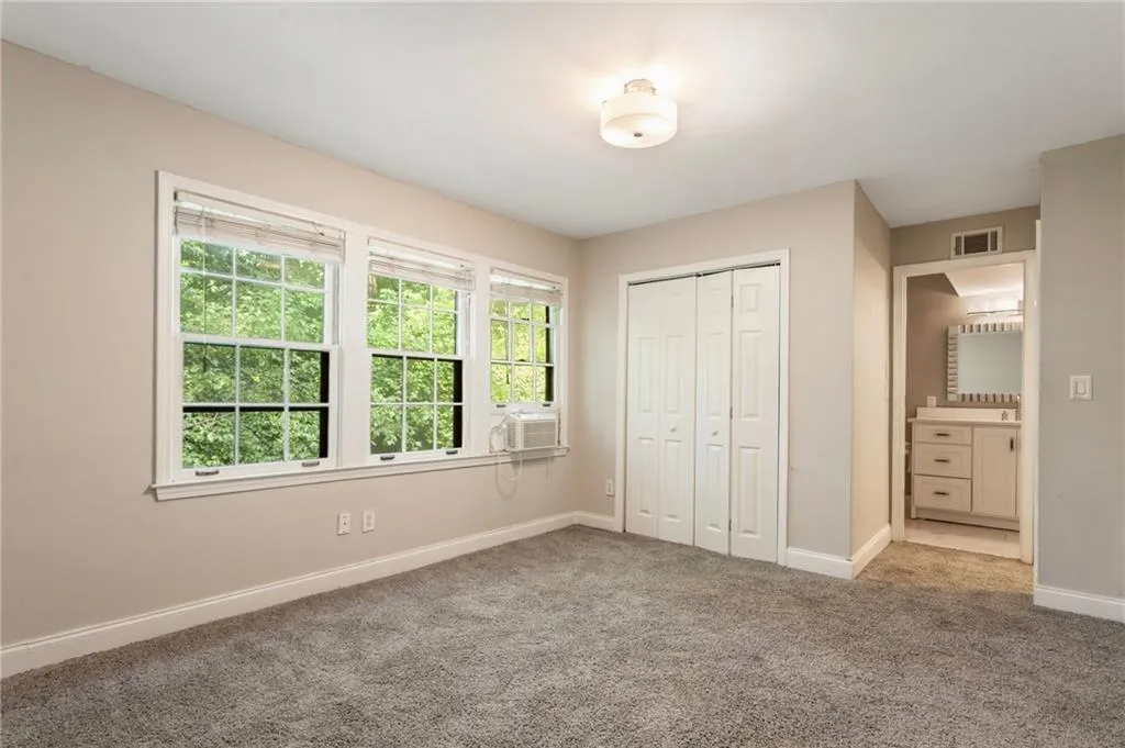 19 Arpege Way, Atlanta, Georgia 30327, 2 Bedrooms Bedrooms, 0 ,2 BathroomsBathrooms,Residential,For Sale,19 Arpege Way,7698673