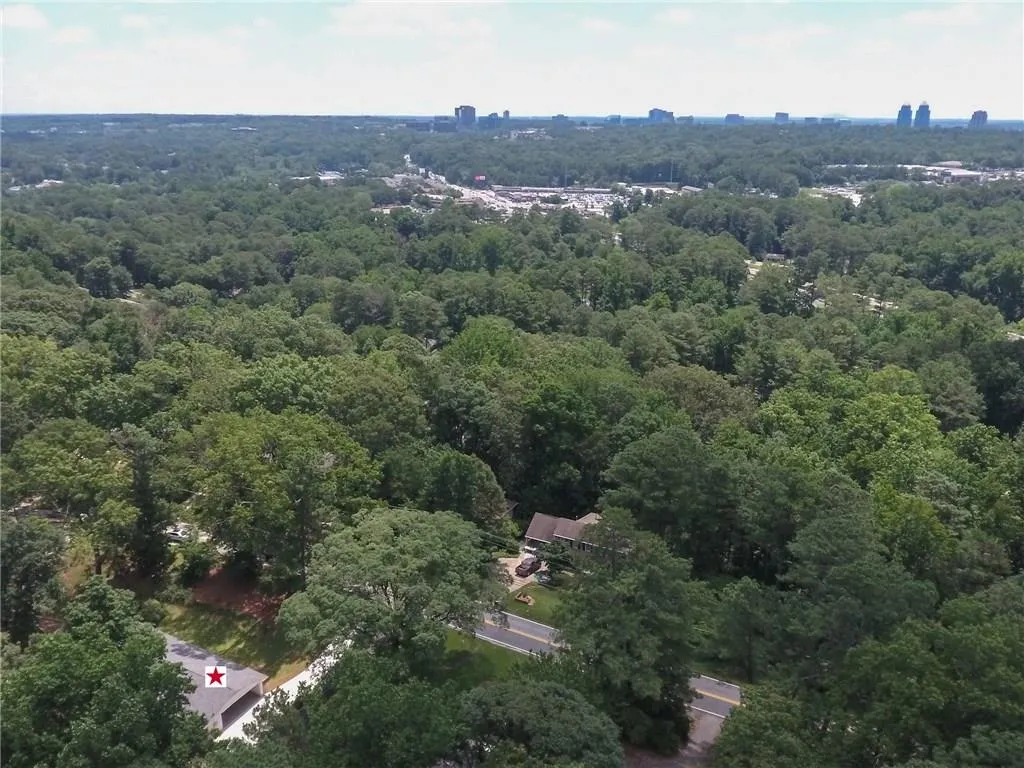 6718 Brandon Mill Road, Atlanta, Georgia 30328, 3 Bedrooms Bedrooms, ,3 BathroomsBathrooms,Residential,Sold,6718 Brandon Mill Road,5909676