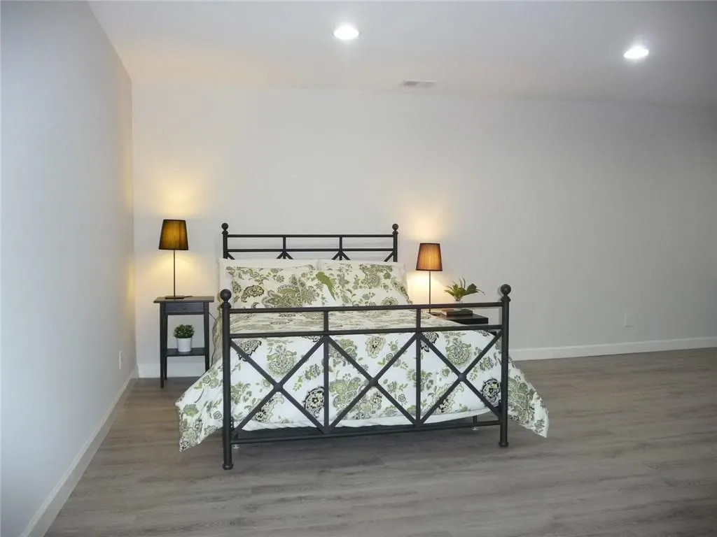 6718 Brandon Mill Road, Atlanta, Georgia 30328, 3 Bedrooms Bedrooms, ,3 BathroomsBathrooms,Residential,Sold,6718 Brandon Mill Road,5909676