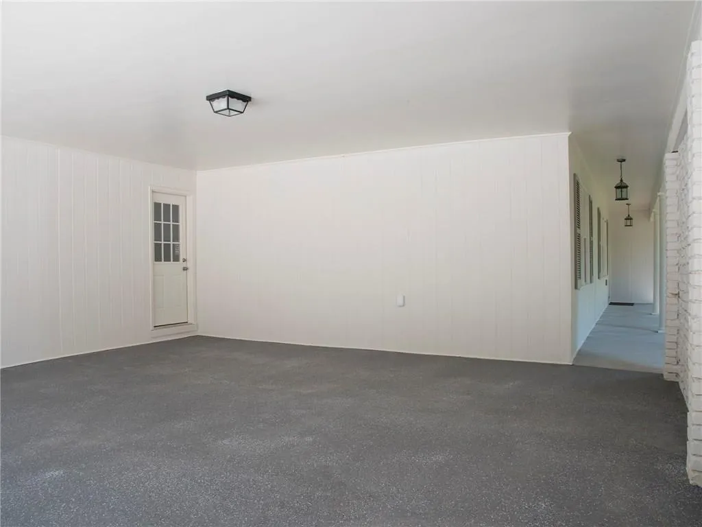 6718 Brandon Mill Road, Atlanta, Georgia 30328, 3 Bedrooms Bedrooms, ,3 BathroomsBathrooms,Residential,Sold,6718 Brandon Mill Road,5909676