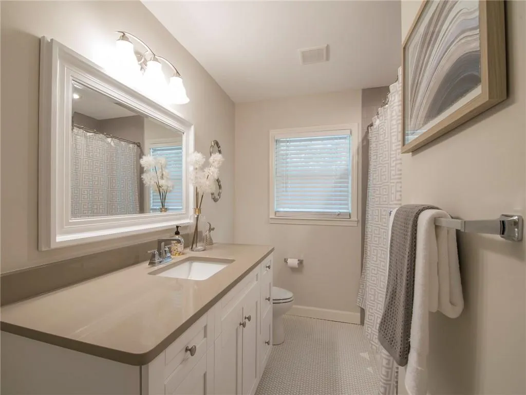 6718 Brandon Mill Road, Atlanta, Georgia 30328, 3 Bedrooms Bedrooms, ,3 BathroomsBathrooms,Residential,Sold,6718 Brandon Mill Road,5909676