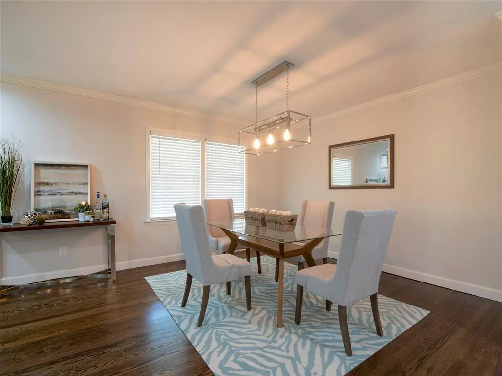 6718 Brandon Mill Road, Atlanta, Georgia 30328, 3 Bedrooms Bedrooms, ,3 BathroomsBathrooms,Residential,Sold,6718 Brandon Mill Road,5909676