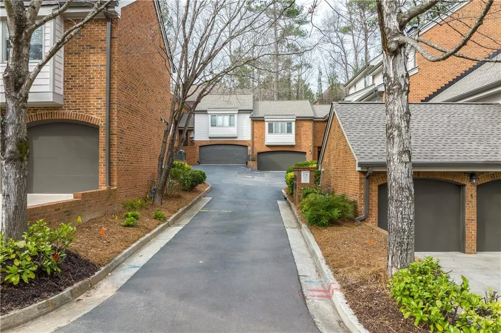 4 Westfair Court, Sandy Springs, Georgia 30328, 3 Bedrooms Bedrooms, ,2 BathroomsBathrooms,Residential,Sold,4 Westfair Court,6995326