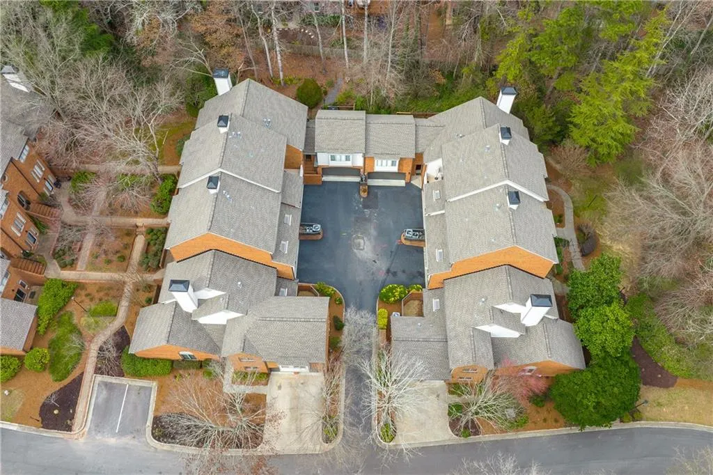 4 Westfair Court, Sandy Springs, Georgia 30328, 3 Bedrooms Bedrooms, ,2 BathroomsBathrooms,Residential,Sold,4 Westfair Court,6995326