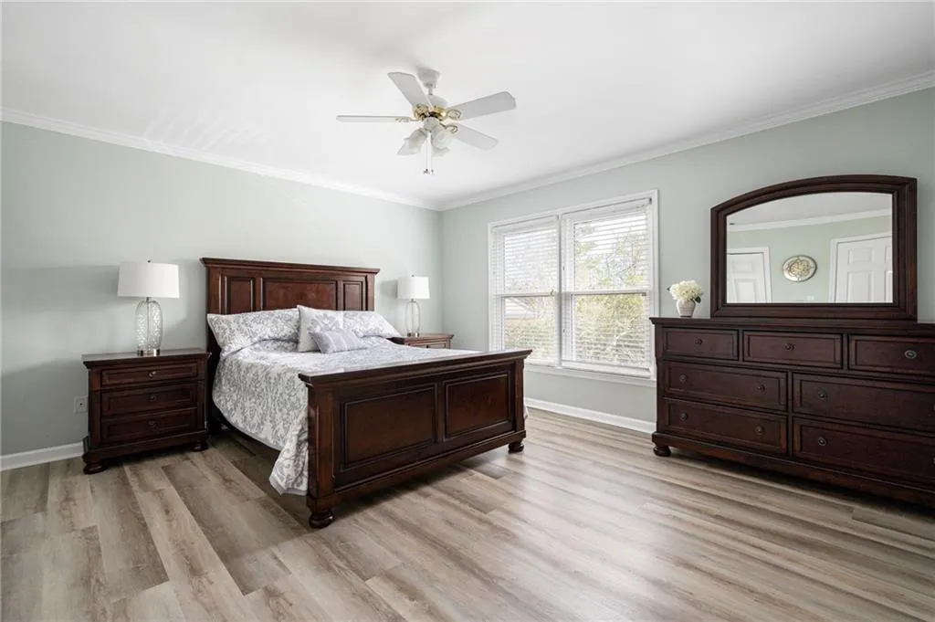 7500 Roswell Road Unit 35, Sandy Springs, Georgia 30350, 2 Bedrooms Bedrooms, ,2 BathroomsBathrooms,Residential,Sold,7500 Roswell Road Unit 35,7026116