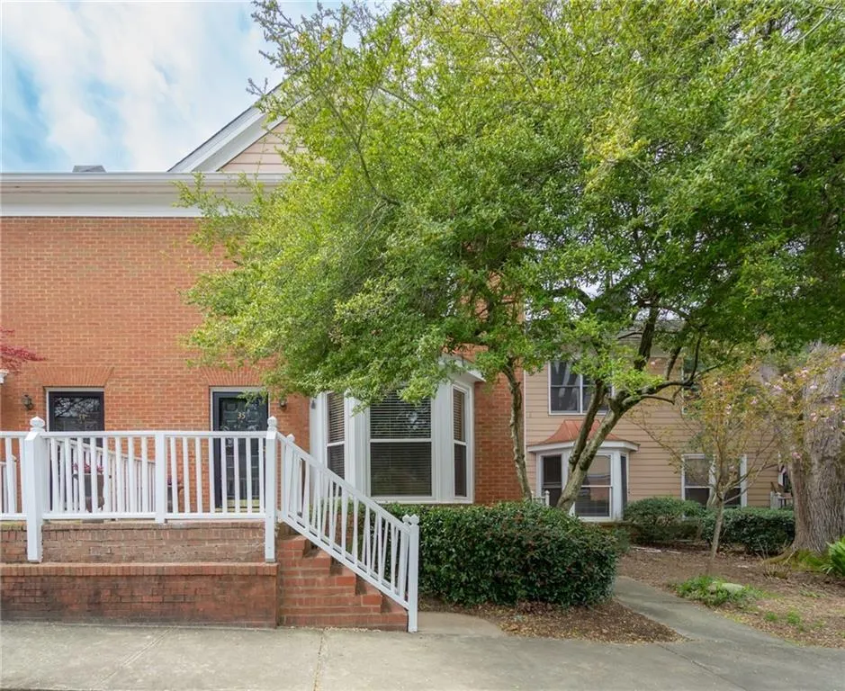 7500 Roswell Road Unit 35, Sandy Springs, Georgia 30350, 2 Bedrooms Bedrooms, ,2 BathroomsBathrooms,Residential,Sold,7500 Roswell Road Unit 35,7026116