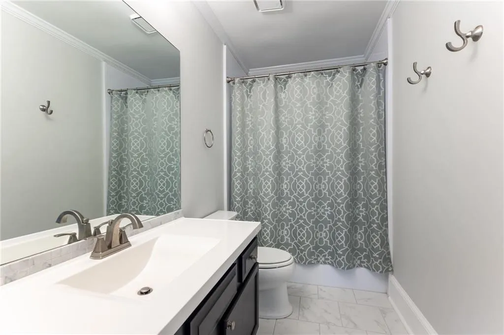 7500 Roswell Road Unit 35, Sandy Springs, Georgia 30350, 2 Bedrooms Bedrooms, ,2 BathroomsBathrooms,Residential,Sold,7500 Roswell Road Unit 35,7026116