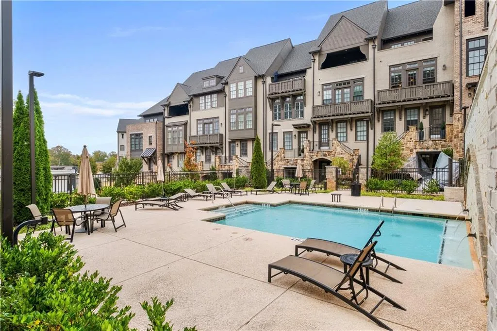 6562 Beacon Drive Unit 358, Sandy Springs, Georgia 30328, 3 Bedrooms Bedrooms, ,3 BathroomsBathrooms,Residential,Sold,6562 Beacon Drive Unit 358,7168292