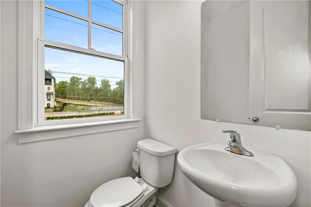 6562 Beacon Drive Unit 358, Sandy Springs, Georgia 30328, 3 Bedrooms Bedrooms, ,3 BathroomsBathrooms,Residential,Sold,6562 Beacon Drive Unit 358,7168292