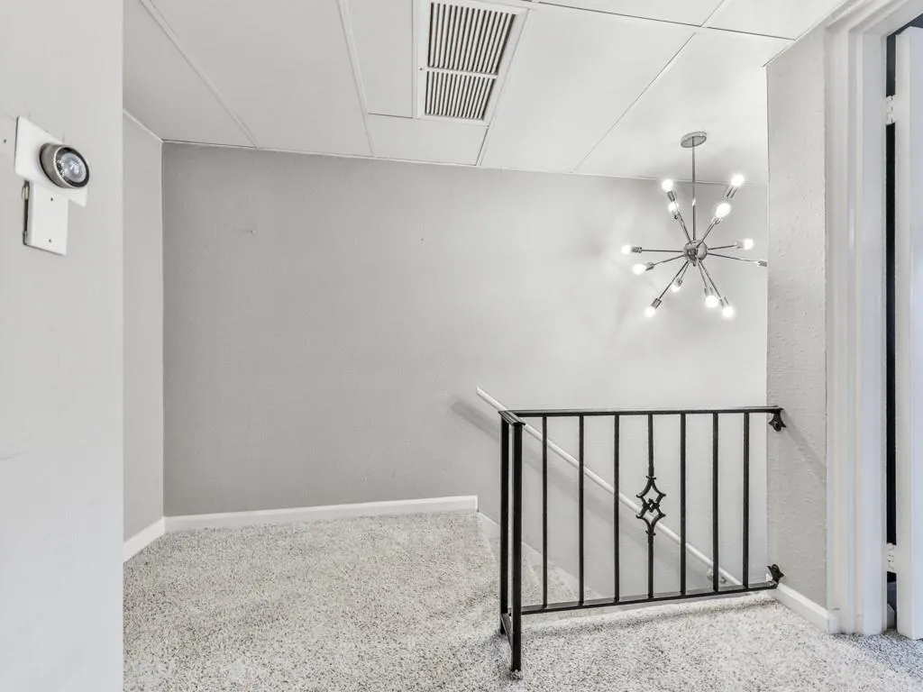 284 Lakemoore Drive Ne Unit D, Atlanta, Georgia 30342, 2 Bedrooms Bedrooms, ,1 BathroomBathrooms,Residential,For Sale,284 Lakemoore Drive Ne Unit D,7652260