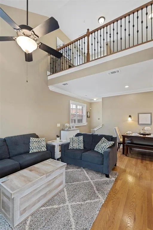 769 Berrydale Drive, Atlanta, Georgia 30328, 2 Bedrooms Bedrooms, ,2 BathroomsBathrooms,Residential,Sold,769 Berrydale Drive,6736698