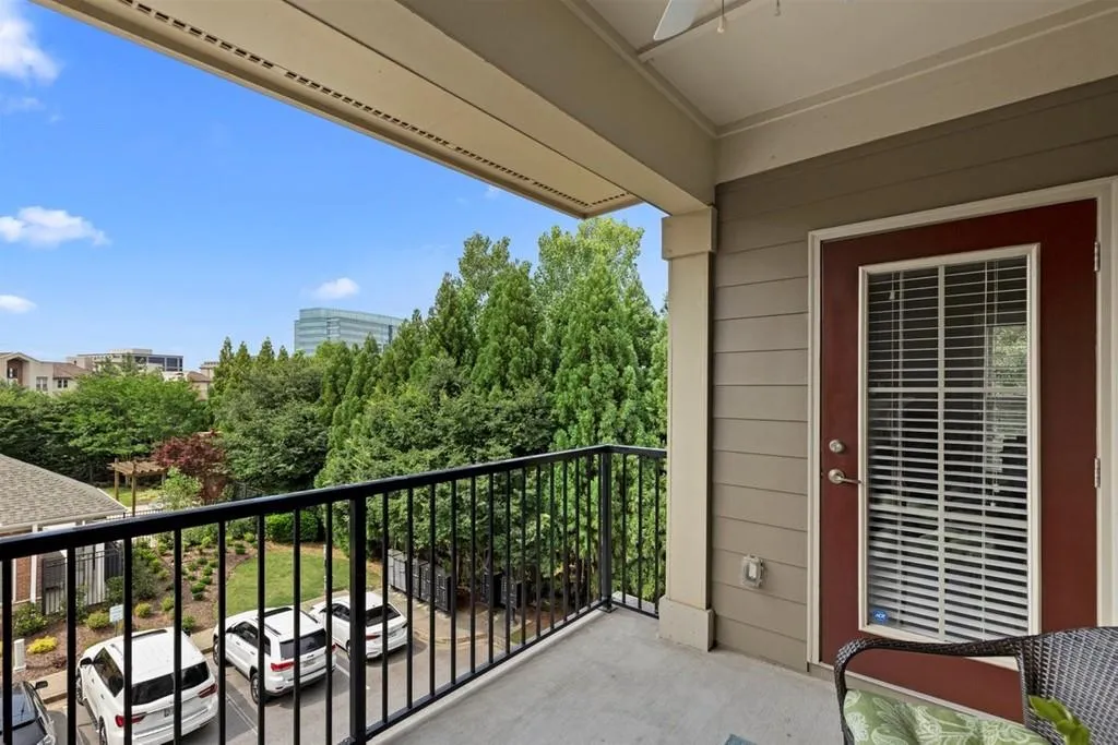 769 Berrydale Drive, Atlanta, Georgia 30328, 2 Bedrooms Bedrooms, ,2 BathroomsBathrooms,Residential,Sold,769 Berrydale Drive,6736698