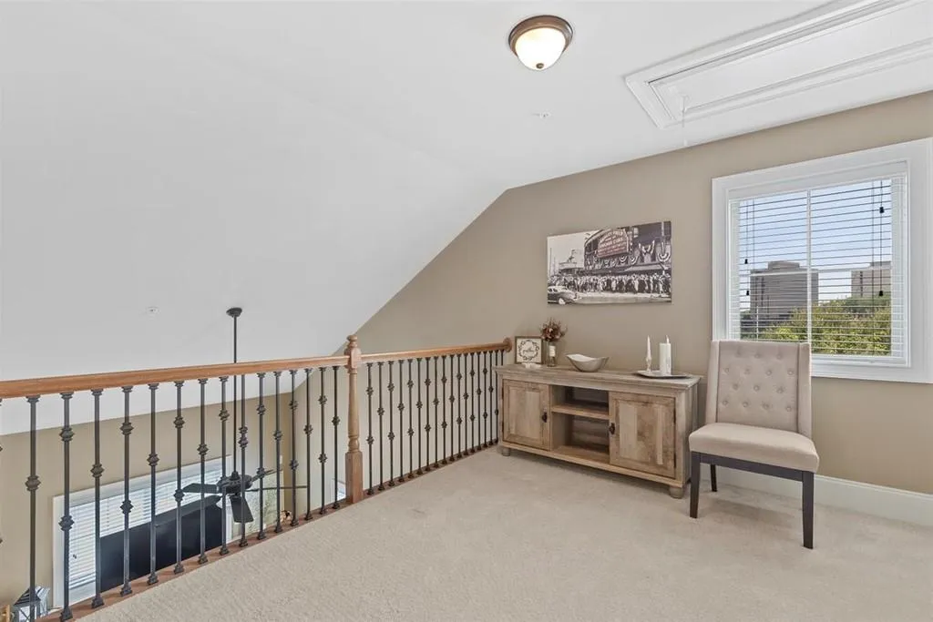 769 Berrydale Drive, Atlanta, Georgia 30328, 2 Bedrooms Bedrooms, ,2 BathroomsBathrooms,Residential,Sold,769 Berrydale Drive,6736698