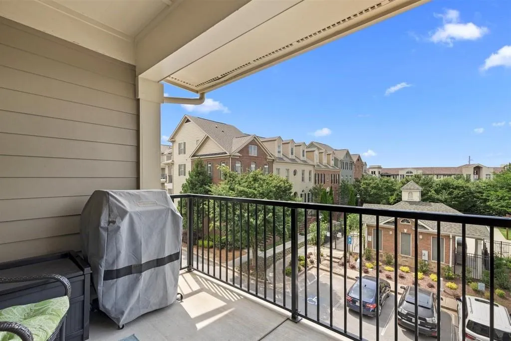 769 Berrydale Drive, Atlanta, Georgia 30328, 2 Bedrooms Bedrooms, ,2 BathroomsBathrooms,Residential,Sold,769 Berrydale Drive,6736698