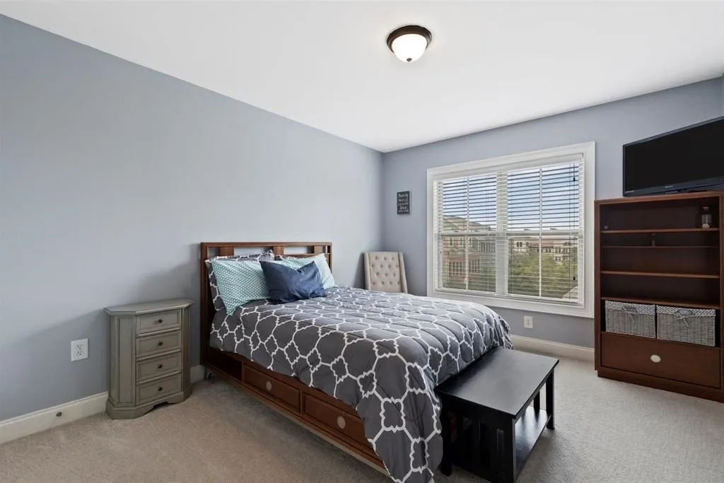 769 Berrydale Drive, Atlanta, Georgia 30328, 2 Bedrooms Bedrooms, ,2 BathroomsBathrooms,Residential,Sold,769 Berrydale Drive,6736698