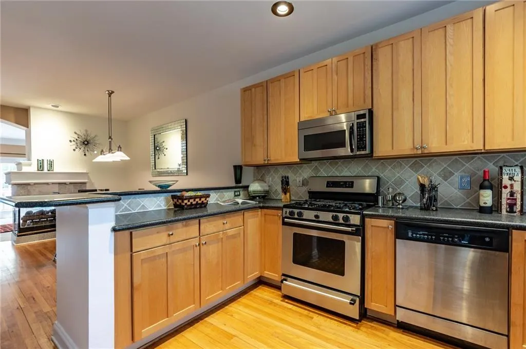 1200 Wing Street Unit 5, Atlanta, Georgia 30350, 3 Bedrooms Bedrooms, ,3 BathroomsBathrooms,Residential,Sold,1200 Wing Street Unit 5,6067877