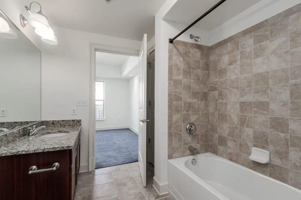 200 River Vista Drive Unit 514, Atlanta, Georgia 30339, 2 Bedrooms Bedrooms, ,2 BathroomsBathrooms,Residential,Sold,200 River Vista Drive Unit 514,6804265