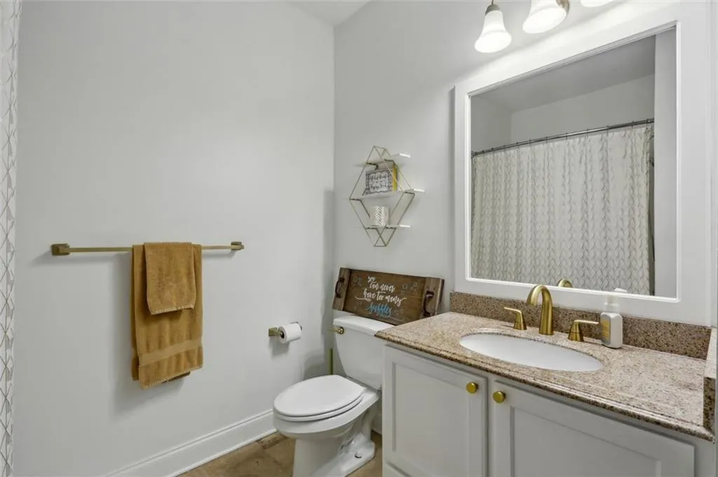 2700 Pine Tree Road Unit 3006, Atlanta, Georgia 30324, 1 Bedroom Bedrooms, ,1 BathroomBathrooms,Residential,For Sale,2700 Pine Tree Road Unit 3006,7583631