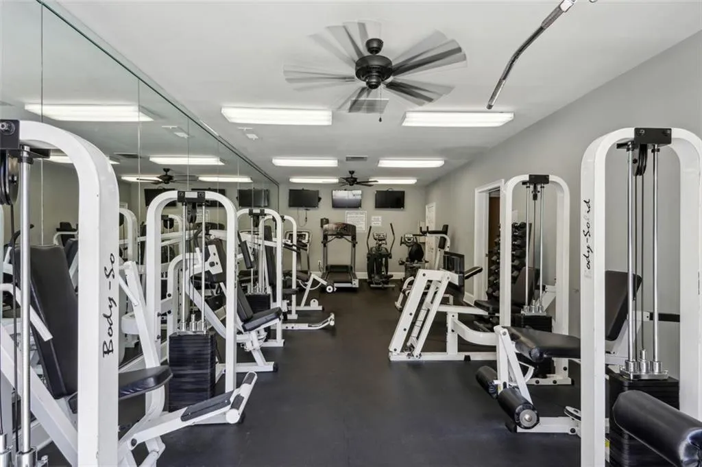 2700 Pine Tree Road Unit 3006, Atlanta, Georgia 30324, 1 Bedroom Bedrooms, ,1 BathroomBathrooms,Residential,For Sale,2700 Pine Tree Road Unit 3006,7583631