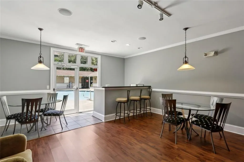 2700 Pine Tree Road Unit 3006, Atlanta, Georgia 30324, 1 Bedroom Bedrooms, ,1 BathroomBathrooms,Residential,For Sale,2700 Pine Tree Road Unit 3006,7583631