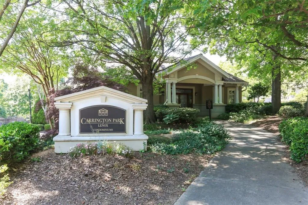 2700 Pine Tree Road Unit 3006, Atlanta, Georgia 30324, 1 Bedroom Bedrooms, ,1 BathroomBathrooms,Residential,For Sale,2700 Pine Tree Road Unit 3006,7583631