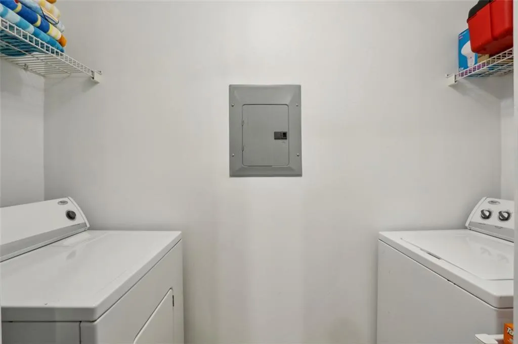 2700 Pine Tree Road Unit 3006, Atlanta, Georgia 30324, 1 Bedroom Bedrooms, ,1 BathroomBathrooms,Residential,For Sale,2700 Pine Tree Road Unit 3006,7583631