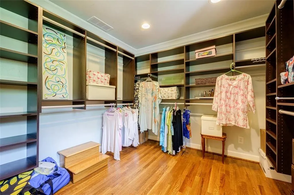 550 Old Harbor Drive, Atlanta, Georgia 30328, 4 Bedrooms Bedrooms, ,4 BathroomsBathrooms,Residential,Sold,550 Old Harbor Drive,7101507 550 Old Harbor Drive, Atlanta, Georgia 30328, 4 Bedrooms Bedrooms, ,4 BathroomsBathrooms,Residential,Sold,550 Old Harbor Drive,7101507