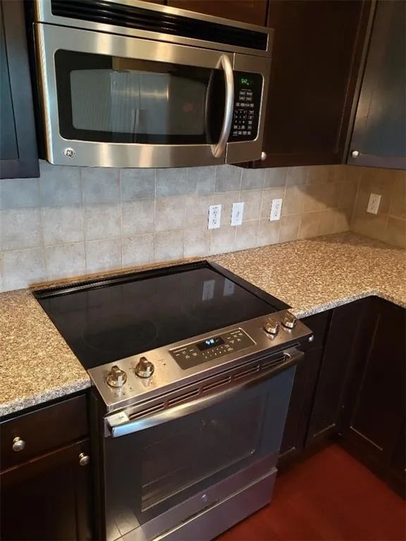 200 River Vista Drive Unit 531, Atlanta, Georgia 30339, 2 Bedrooms Bedrooms, ,2 BathroomsBathrooms,Residential,Sold,200 River Vista Drive Unit 531,6538333