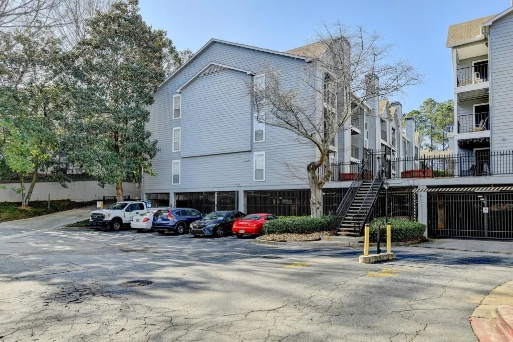 402 Granville Court, Atlanta, Georgia 30328, 1 Bedroom Bedrooms, ,1 BathroomBathrooms,Residential,Sold,402 Granville Court,7505019