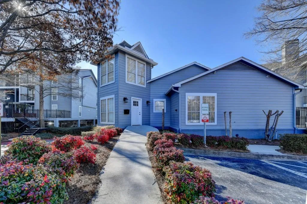 402 Granville Court, Atlanta, Georgia 30328, 1 Bedroom Bedrooms, ,1 BathroomBathrooms,Residential,Sold,402 Granville Court,7505019