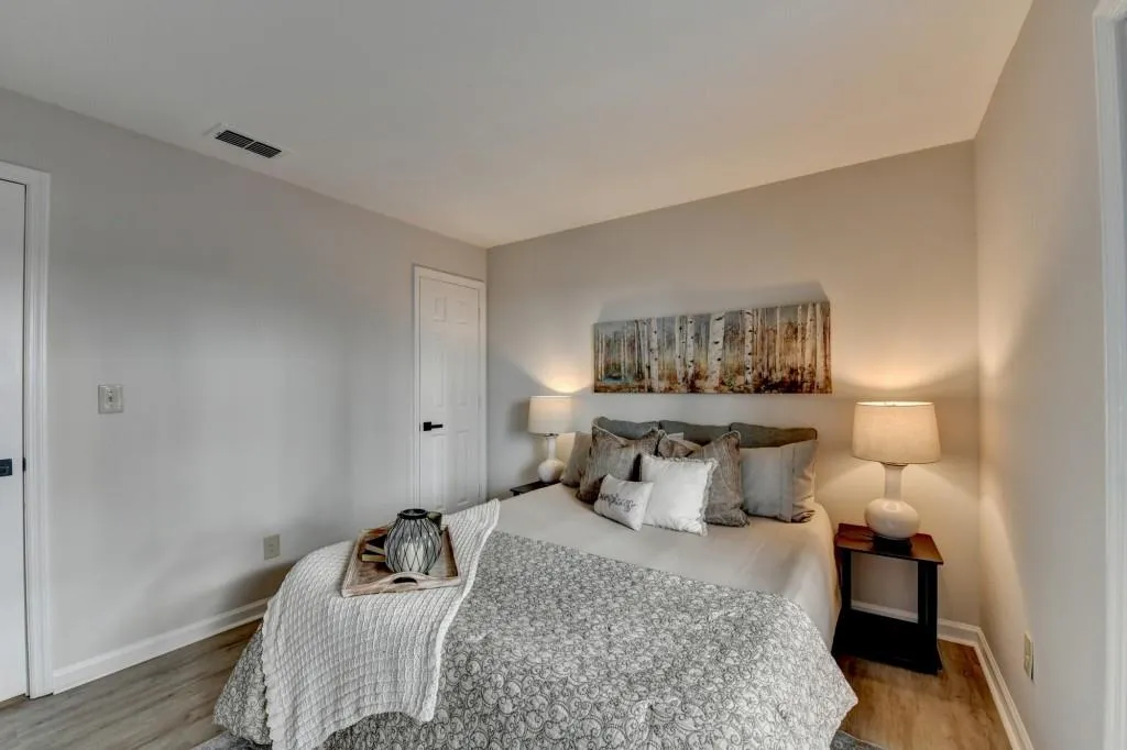 402 Granville Court, Atlanta, Georgia 30328, 1 Bedroom Bedrooms, ,1 BathroomBathrooms,Residential,Sold,402 Granville Court,7505019