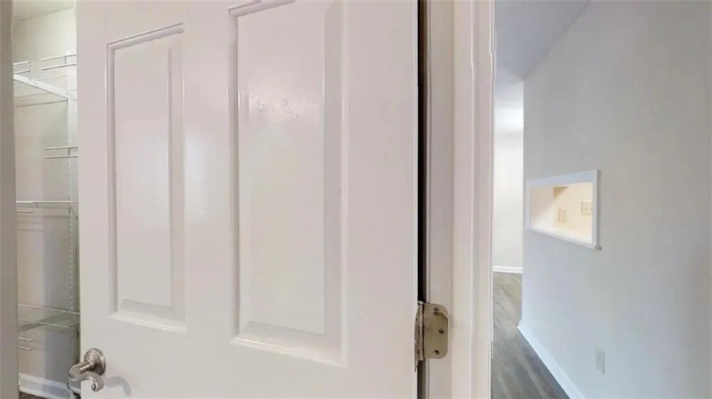 300 Johnson Ferry Road Ne Unit A311, Sandy Springs, Georgia 30328, 1 Bedroom Bedrooms, ,1 BathroomBathrooms,Residential,Sold,300 Johnson Ferry Road Ne Unit A311,6527536