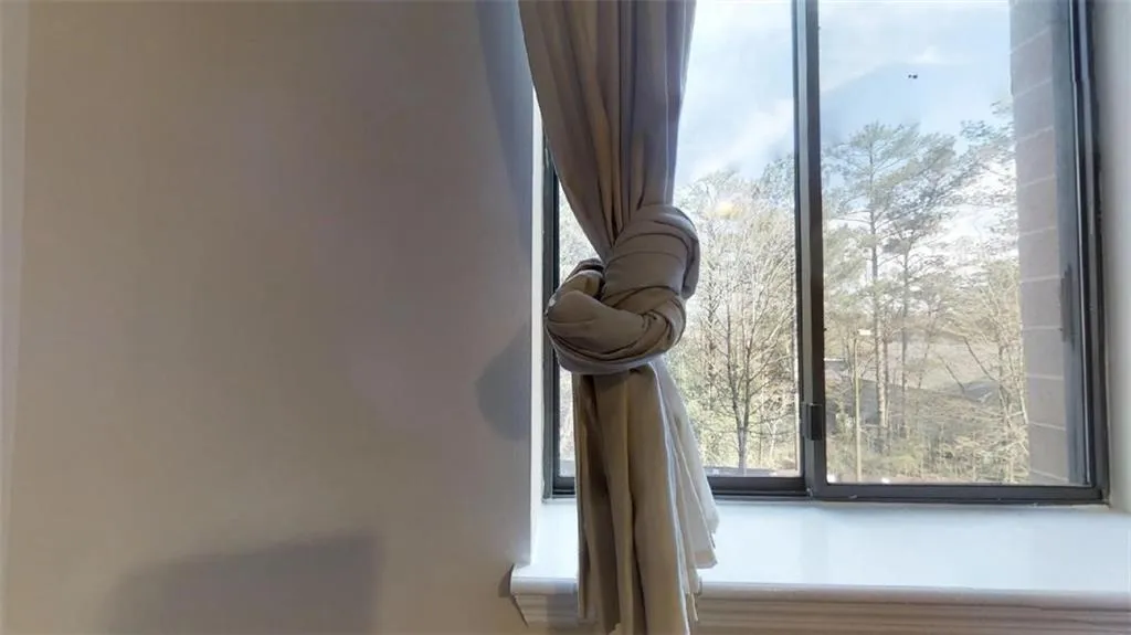 300 Johnson Ferry Road Ne Unit A311, Sandy Springs, Georgia 30328, 1 Bedroom Bedrooms, ,1 BathroomBathrooms,Residential,Sold,300 Johnson Ferry Road Ne Unit A311,6527536