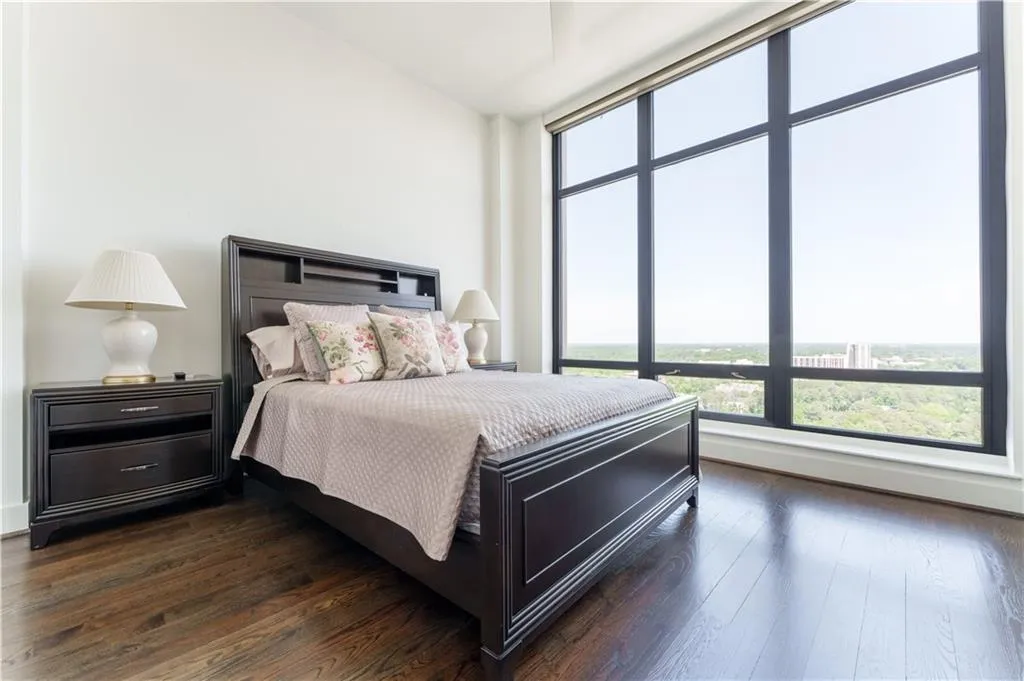 3475 Oak Valley Road Ne Unit 2940, Atlanta, Georgia 30326, 3 Bedrooms Bedrooms, ,3 BathroomsBathrooms,Residential,For Sale,3475 Oak Valley Road Ne Unit 2940,7565766