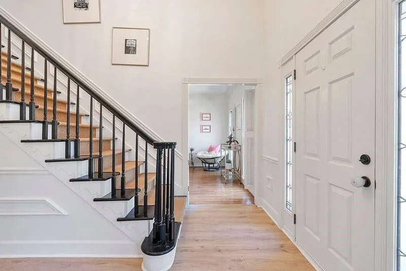 Entry Foyer