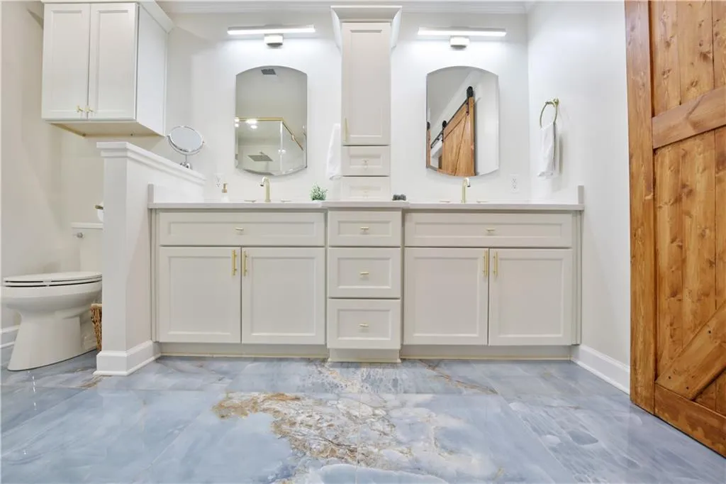 925 Lost Forest Drive, Sandy Springs, Georgia 30328, 5 Bedrooms Bedrooms, ,3 BathroomsBathrooms,Residential,Sold,925 Lost Forest Drive,7357937