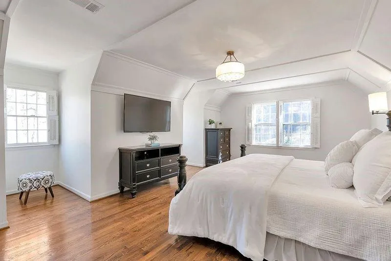 925 Lost Forest Drive, Sandy Springs, Georgia 30328, 5 Bedrooms Bedrooms, ,3 BathroomsBathrooms,Residential,Sold,925 Lost Forest Drive,7357937