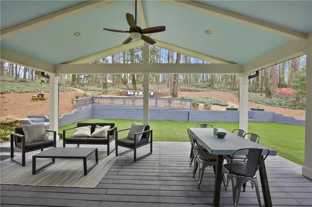 925 Lost Forest Drive, Sandy Springs, Georgia 30328, 5 Bedrooms Bedrooms, ,3 BathroomsBathrooms,Residential,Sold,925 Lost Forest Drive,7357937