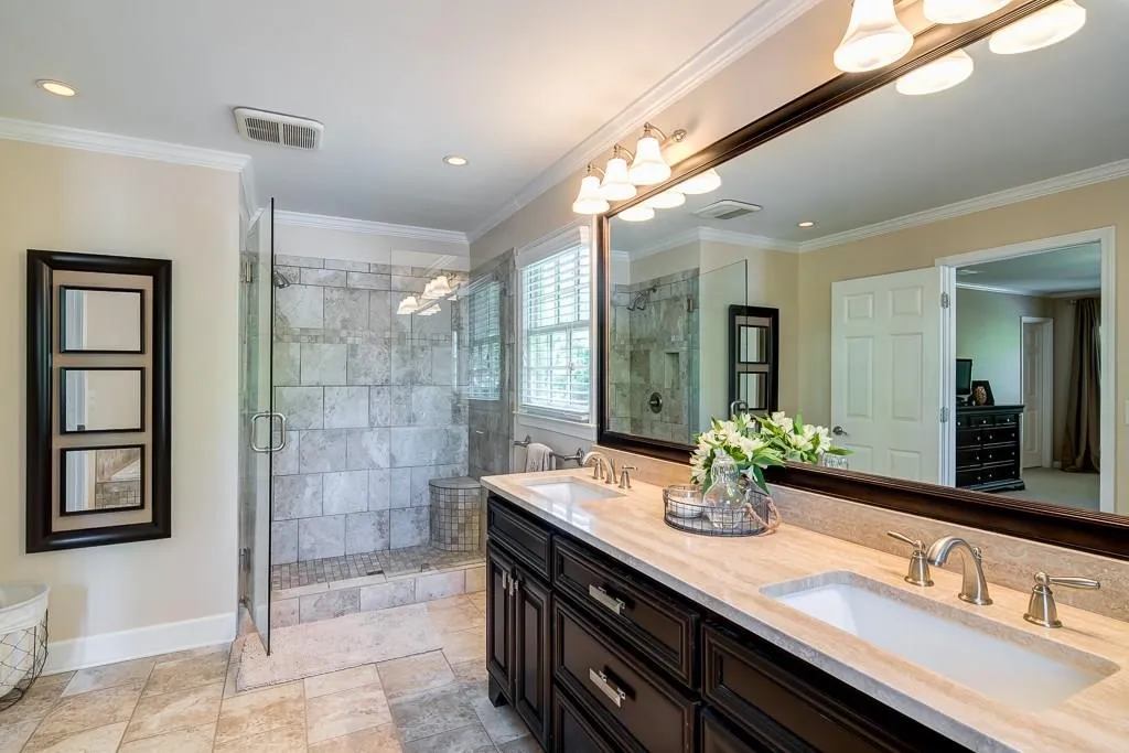 6930 Hunters Knoll Ne, Sandy Springs, Georgia 30328, 5 Bedrooms Bedrooms, ,3 BathroomsBathrooms,Residential,Sold,6930 Hunters Knoll Ne,5921897