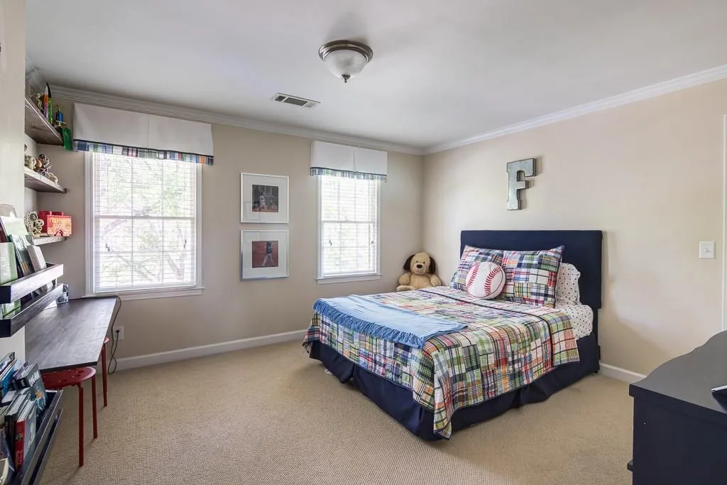 6930 Hunters Knoll Ne, Sandy Springs, Georgia 30328, 5 Bedrooms Bedrooms, ,3 BathroomsBathrooms,Residential,Sold,6930 Hunters Knoll Ne,5921897
