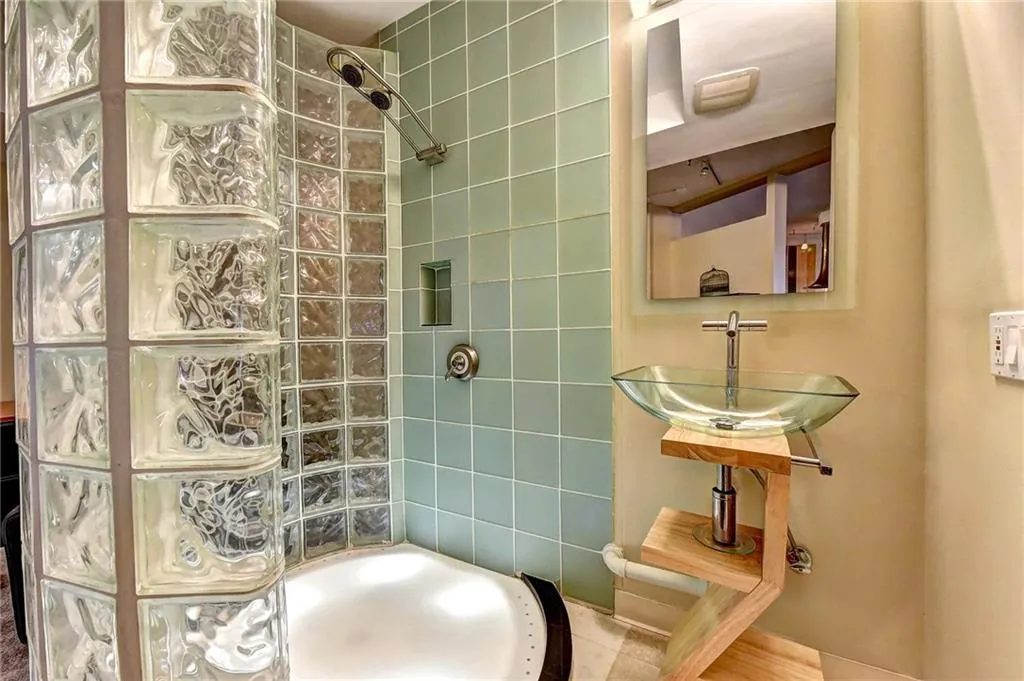 795 Hammond Drive Unit 2205, Atlanta, Georgia 30328, 2 Bedrooms Bedrooms, ,2 BathroomsBathrooms,Residential,Sold,795 Hammond Drive Unit 2205,6120596