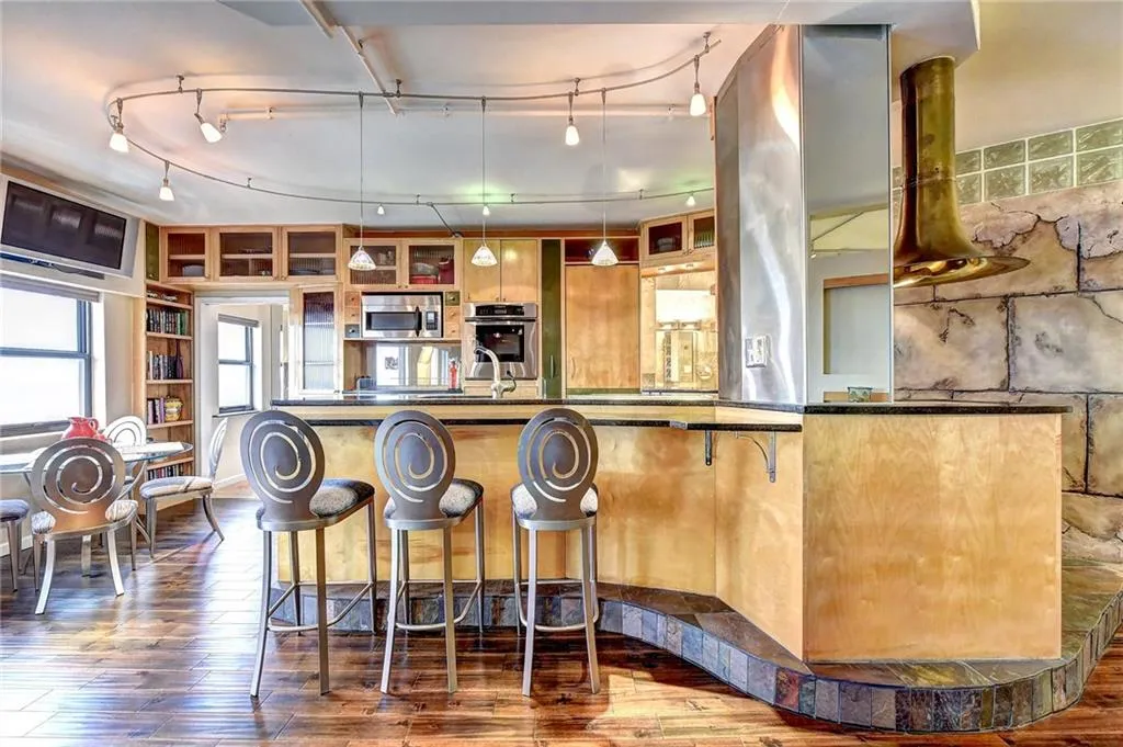 795 Hammond Drive Unit 2205, Atlanta, Georgia 30328, 2 Bedrooms Bedrooms, ,2 BathroomsBathrooms,Residential,Sold,795 Hammond Drive Unit 2205,6120596