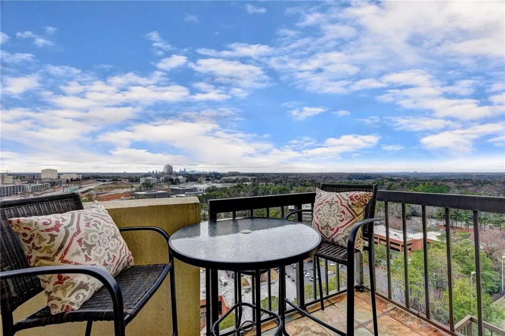 795 Hammond Drive Unit 2205, Atlanta, Georgia 30328, 2 Bedrooms Bedrooms, ,2 BathroomsBathrooms,Residential,Sold,795 Hammond Drive Unit 2205,6120596