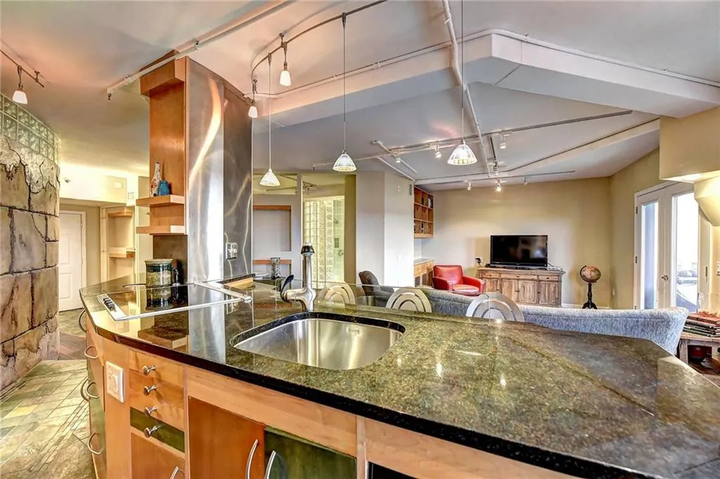 795 Hammond Drive Unit 2205, Atlanta, Georgia 30328, 2 Bedrooms Bedrooms, ,2 BathroomsBathrooms,Residential,Sold,795 Hammond Drive Unit 2205,6120596