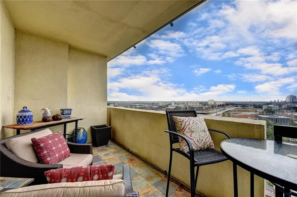 795 Hammond Drive Unit 2205, Atlanta, Georgia 30328, 2 Bedrooms Bedrooms, ,2 BathroomsBathrooms,Residential,Sold,795 Hammond Drive Unit 2205,6120596